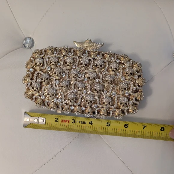 NWOT Gold Rhinestone Skull Clutch Purse - Picture 5 of 6